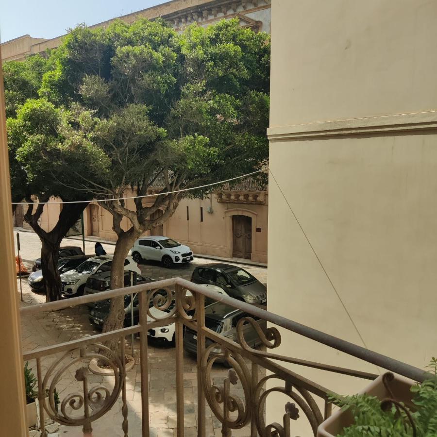 Carlo'S Rooms Τράπανι Εξωτερικό φωτογραφία